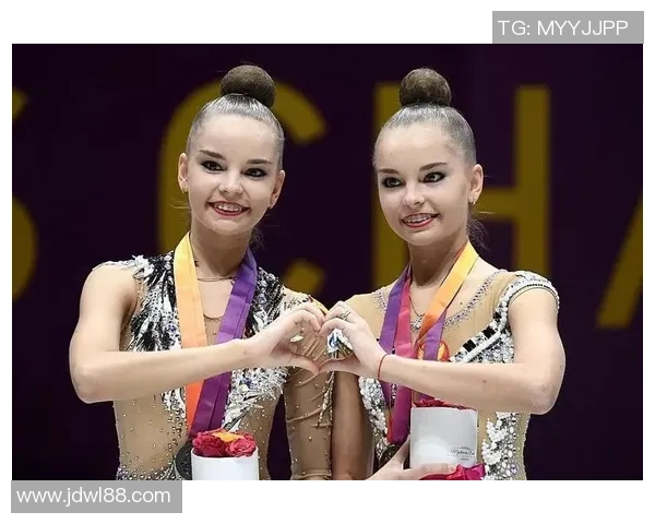 深圳排球队在世锦赛中的团队协作展现出色值得称赞