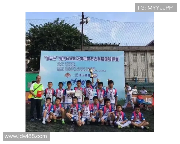 天河足球明星揭秘：谁是广州足球的璀璨明珠与未来之星